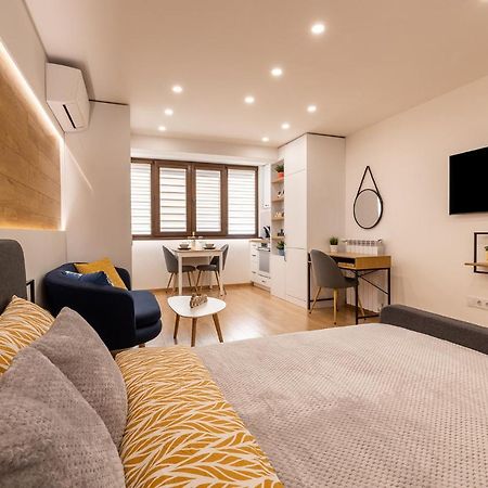 Luxury Studio Living High-End Amenities And Great Location By Flat Mаnager Σόφια Εξωτερικό φωτογραφία