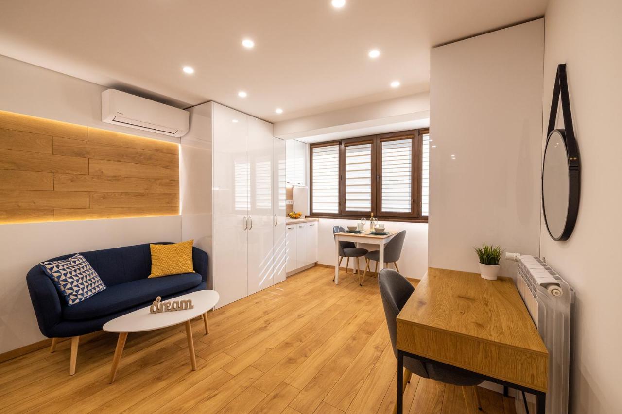 Luxury Studio Living High-End Amenities And Great Location By Flat Mаnager Σόφια Εξωτερικό φωτογραφία